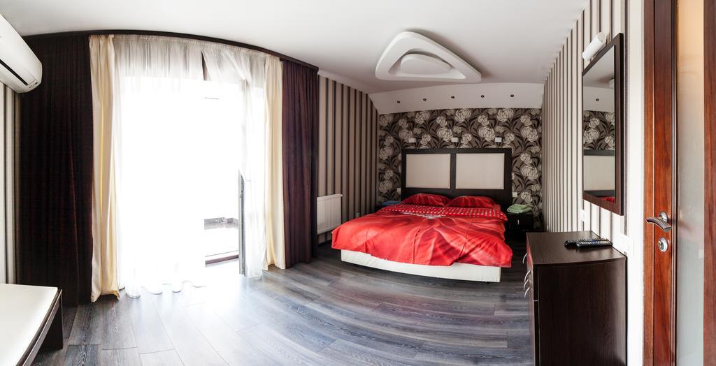 Home Comfort Livoberezhna Iec Kiev Exterior photo